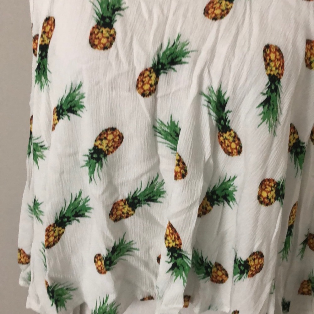 Buddy Basics pineapple crop top - Picture 2 of 6